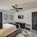 Modern Richmond Home With Deck, Close To Downtown!