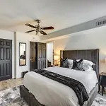 Modern Richmond Home With Deck, Close To Downtown!