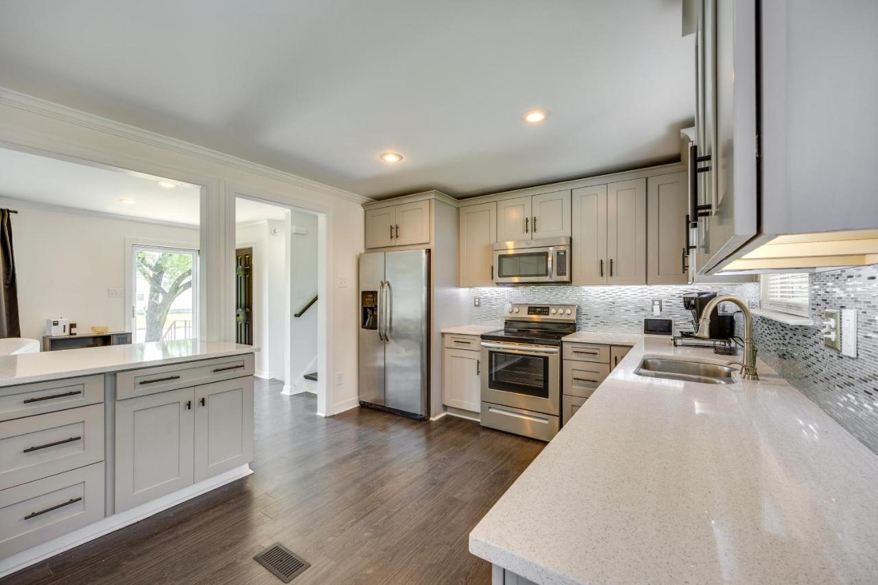 Holiday home Modern With Deck, Close To Downtown! Richmond