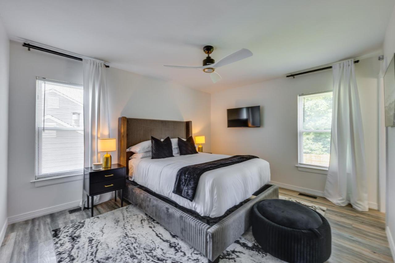 Modern With Deck, Close To Downtown! Holiday home