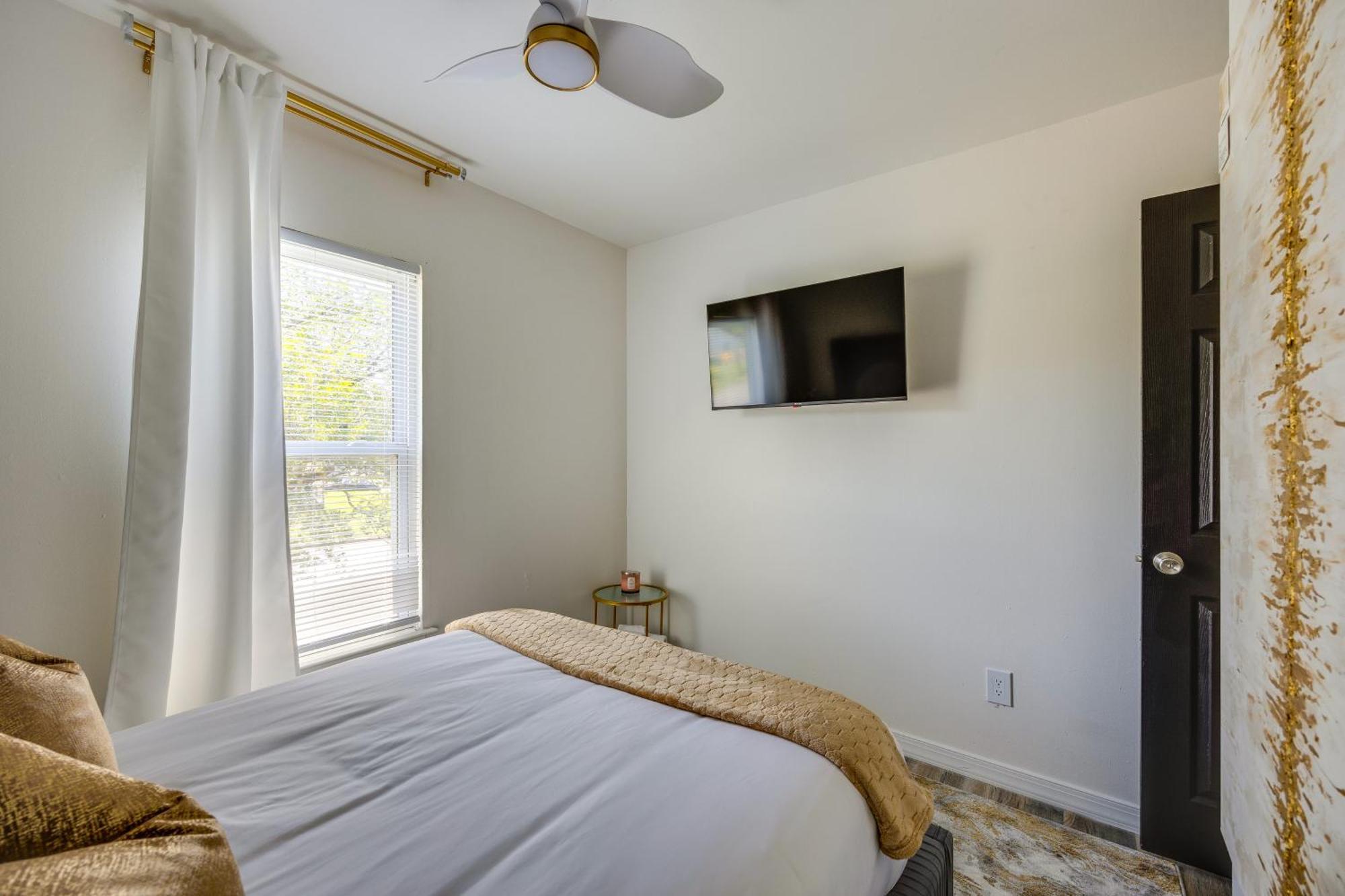 Modern With Deck, Close To Downtown! Richmond